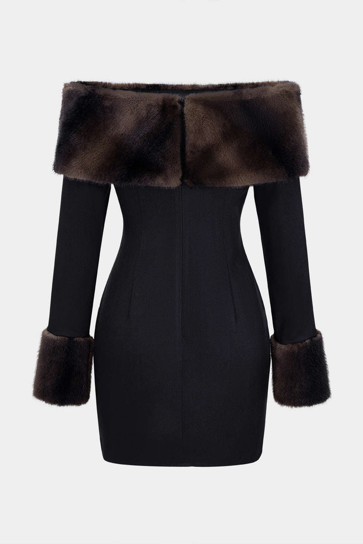 Krátké šaty s dlouhým rukávem z umělé kůže s off-shoulder designem