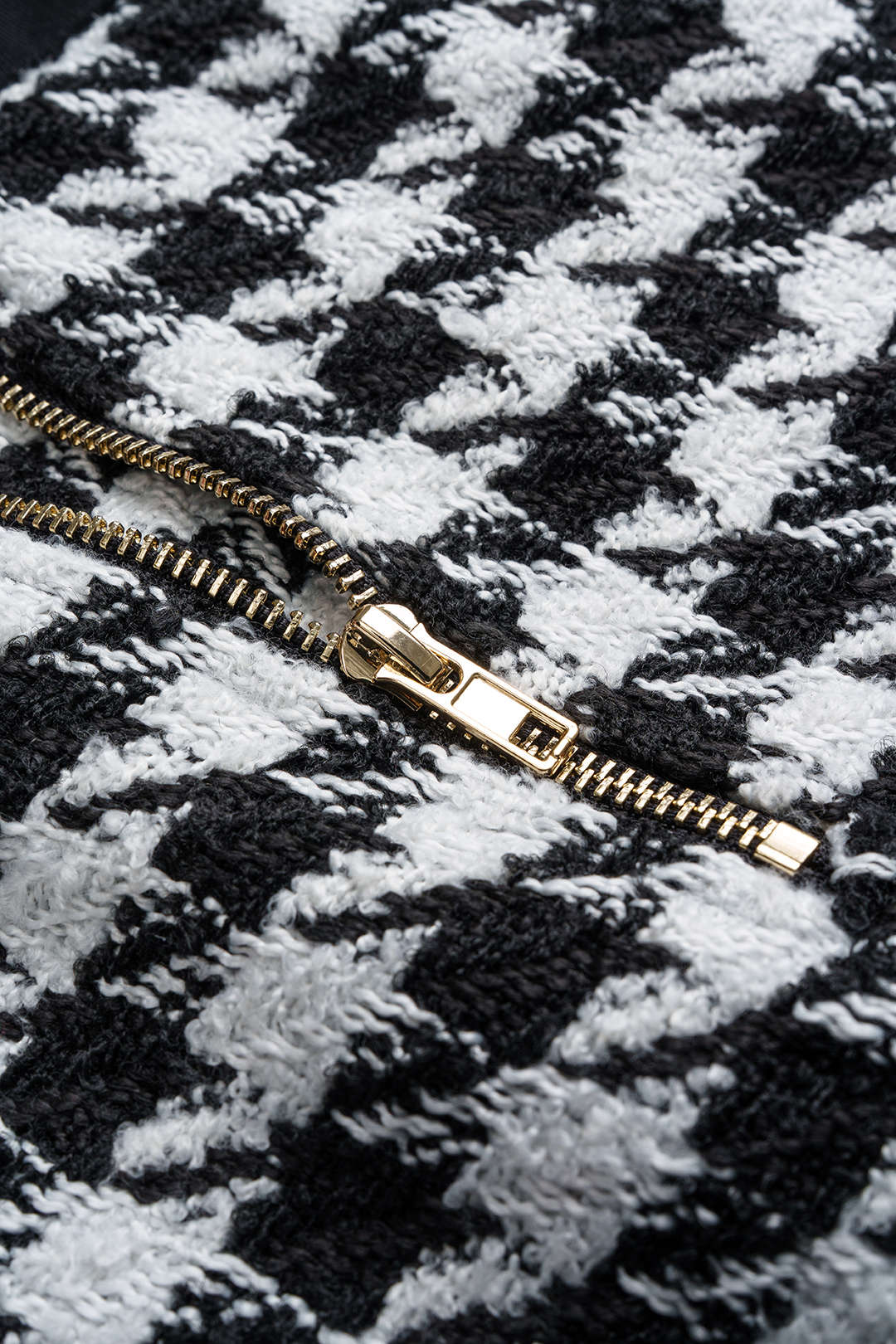Sukně s Vysokým Pasem a Knoflíkem v Designu Houndstooth