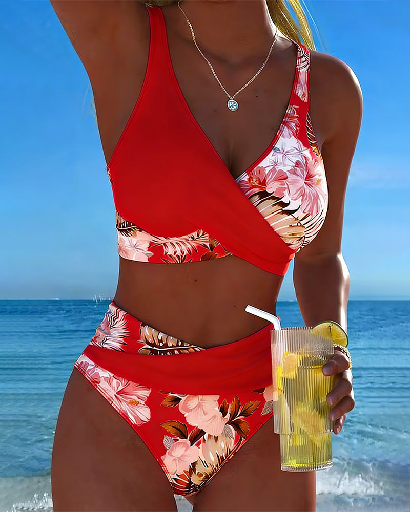 Jolina | Květinový kontrastní rozdělený bikini