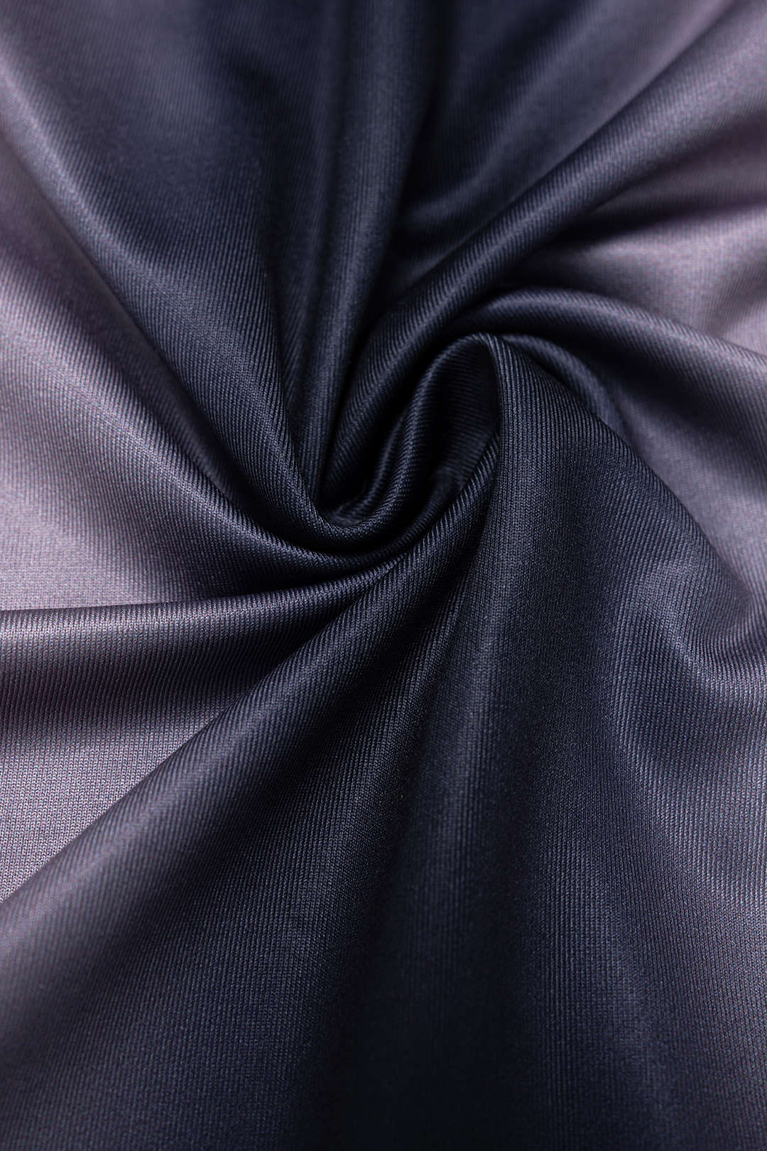 Maxi šaty s dlouhým rukávem a odhalenými rameny s ombre vzorem