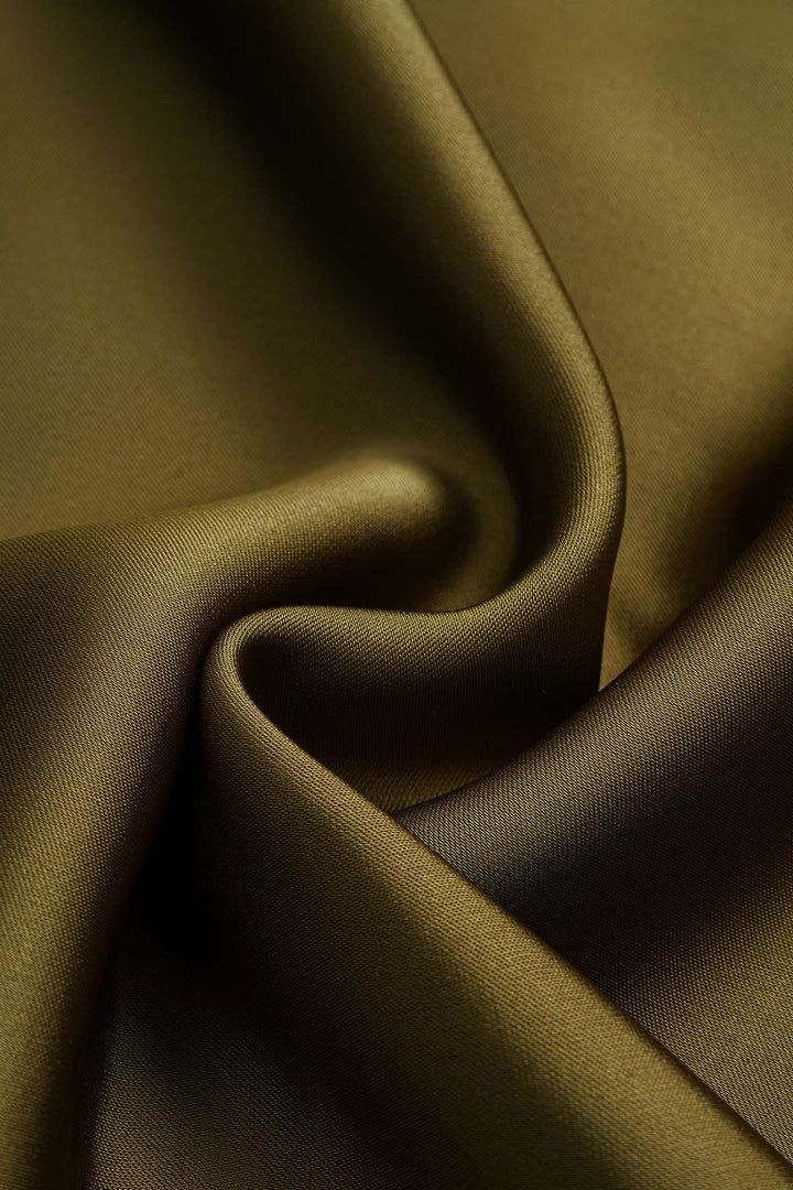 Midi saténové šaty s kontrastní krajkou a krátkými rukávy ve tvaru V