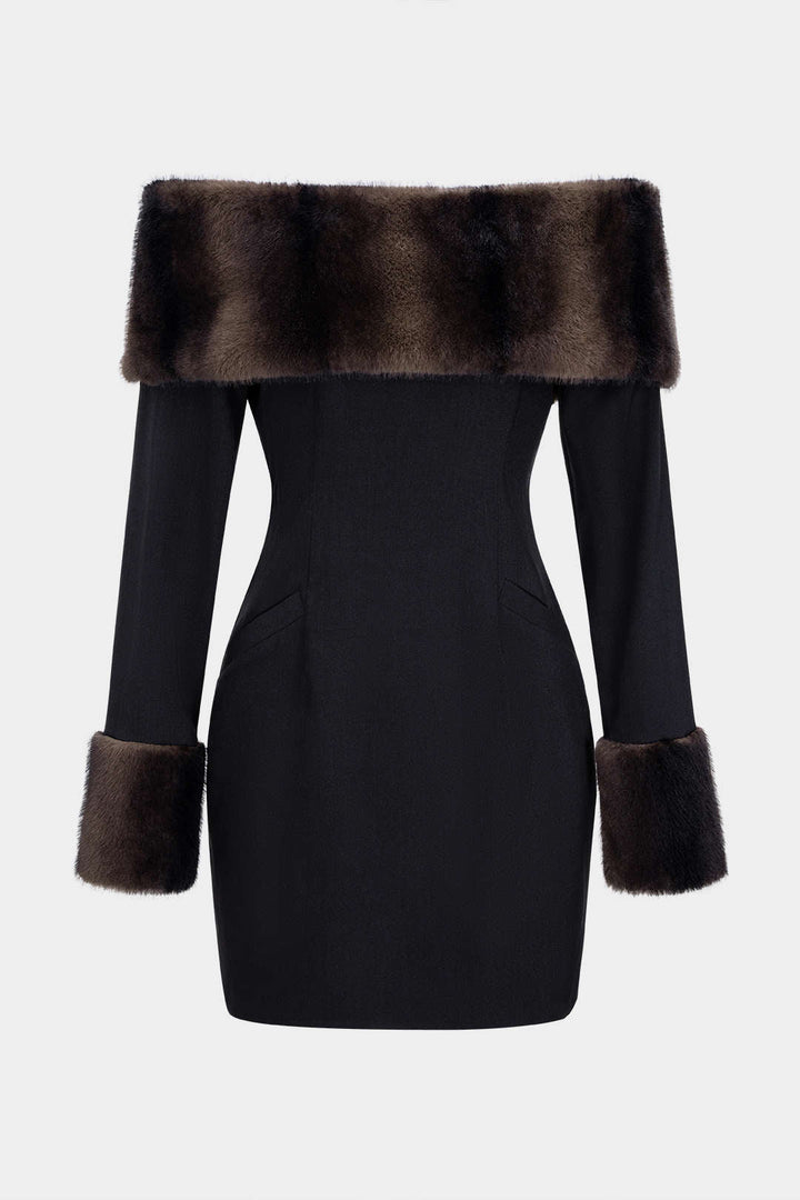 Krátké šaty s dlouhým rukávem z umělé kůže s off-shoulder designem