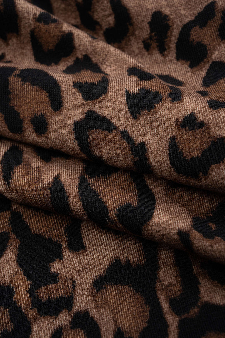 Mini šaty z umělé kůže s leopardím potiskem a dlouhým rukávem