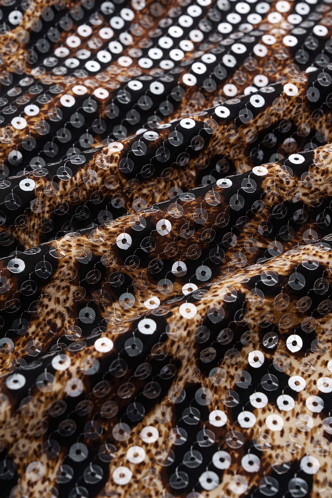 Midi šaty s dlouhým rukávem a leopardím potiskem a flitry