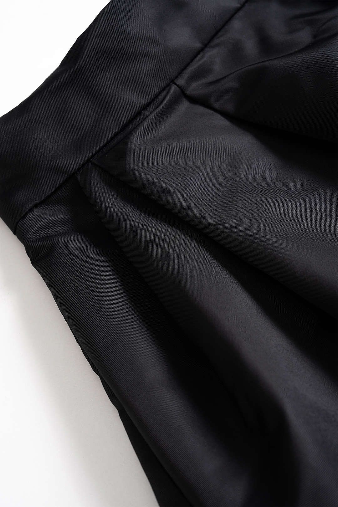 Široké šortky s zipem