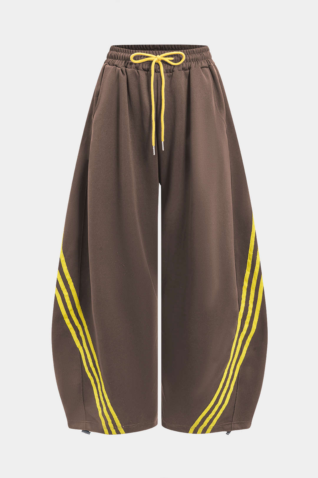 Kontrasty kalhot s nohavicemi a šňůrkou