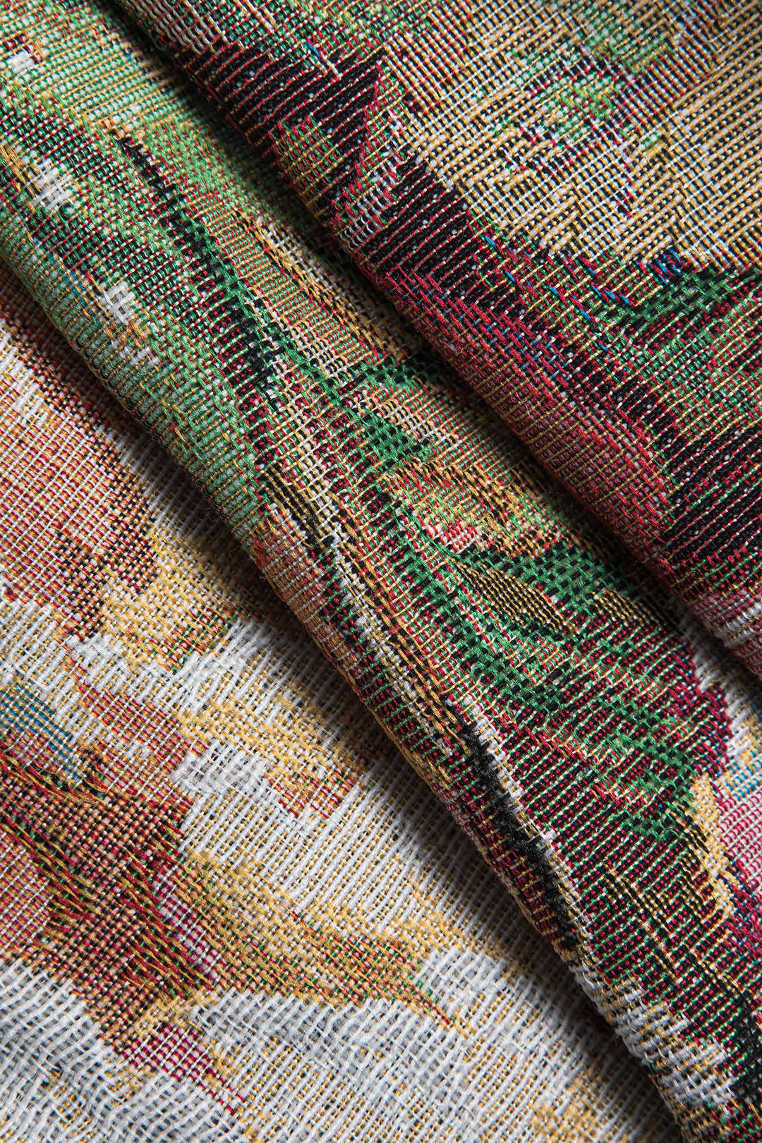 Bezrukávový Jacquard s nařaseným designem - Minivestido