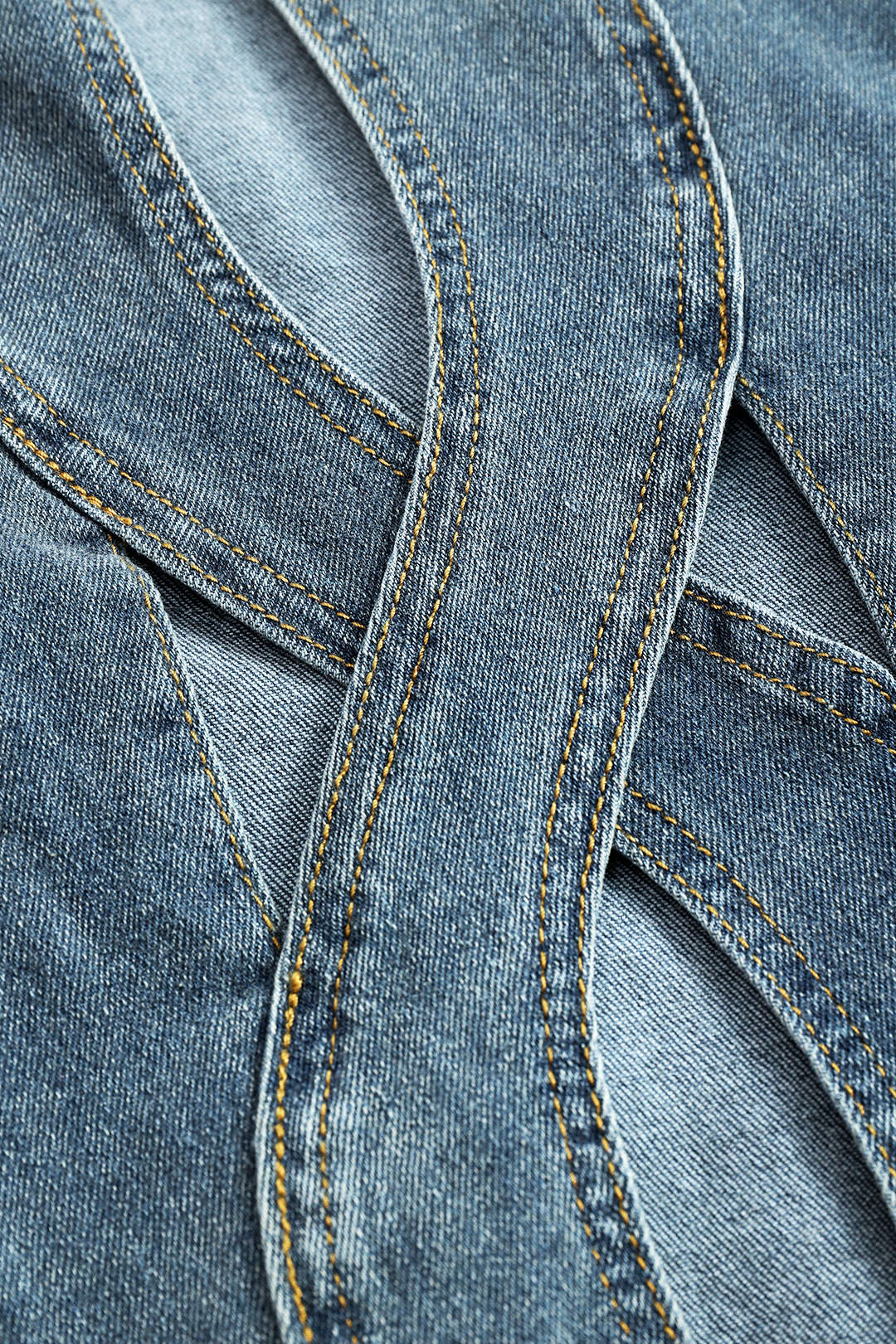 Džíny s rovnýcm střihem z denimu