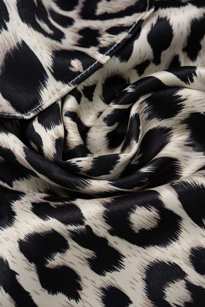 Mini šaty z chiffon s volány a leopardím vzorem